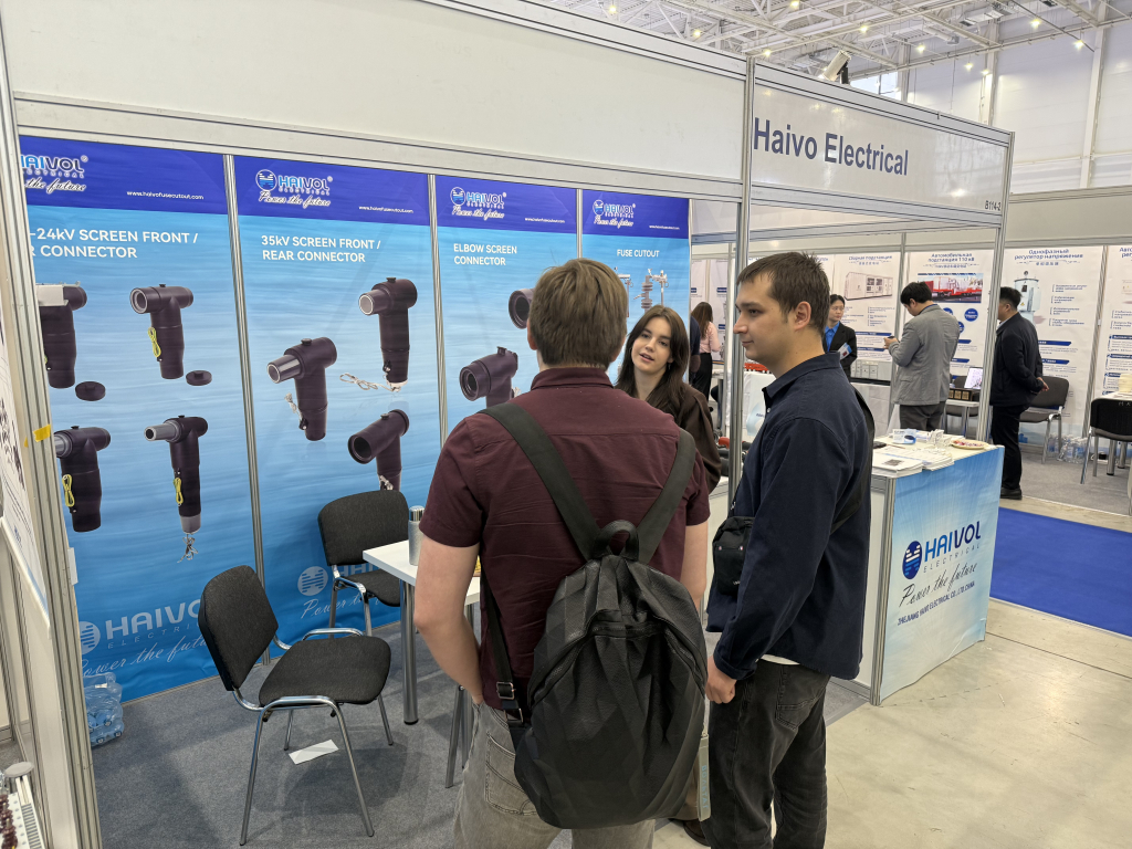 Zhejiang Haivo apresenta soluções avançadas de proteção de rede na Exposição Internacional de Equipamentos de Rede Elétrica da Rússia 2025