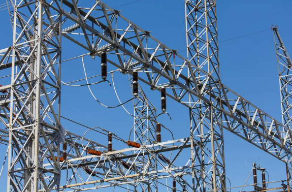 O futuro da proteção contra surtos: inovações técnicas e tendências emergentes em pára-raios