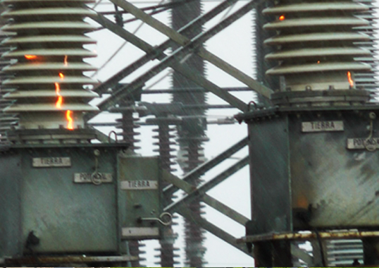 Impacto da Poluição da Torre de Resfriamento no Isolamento da Subestação