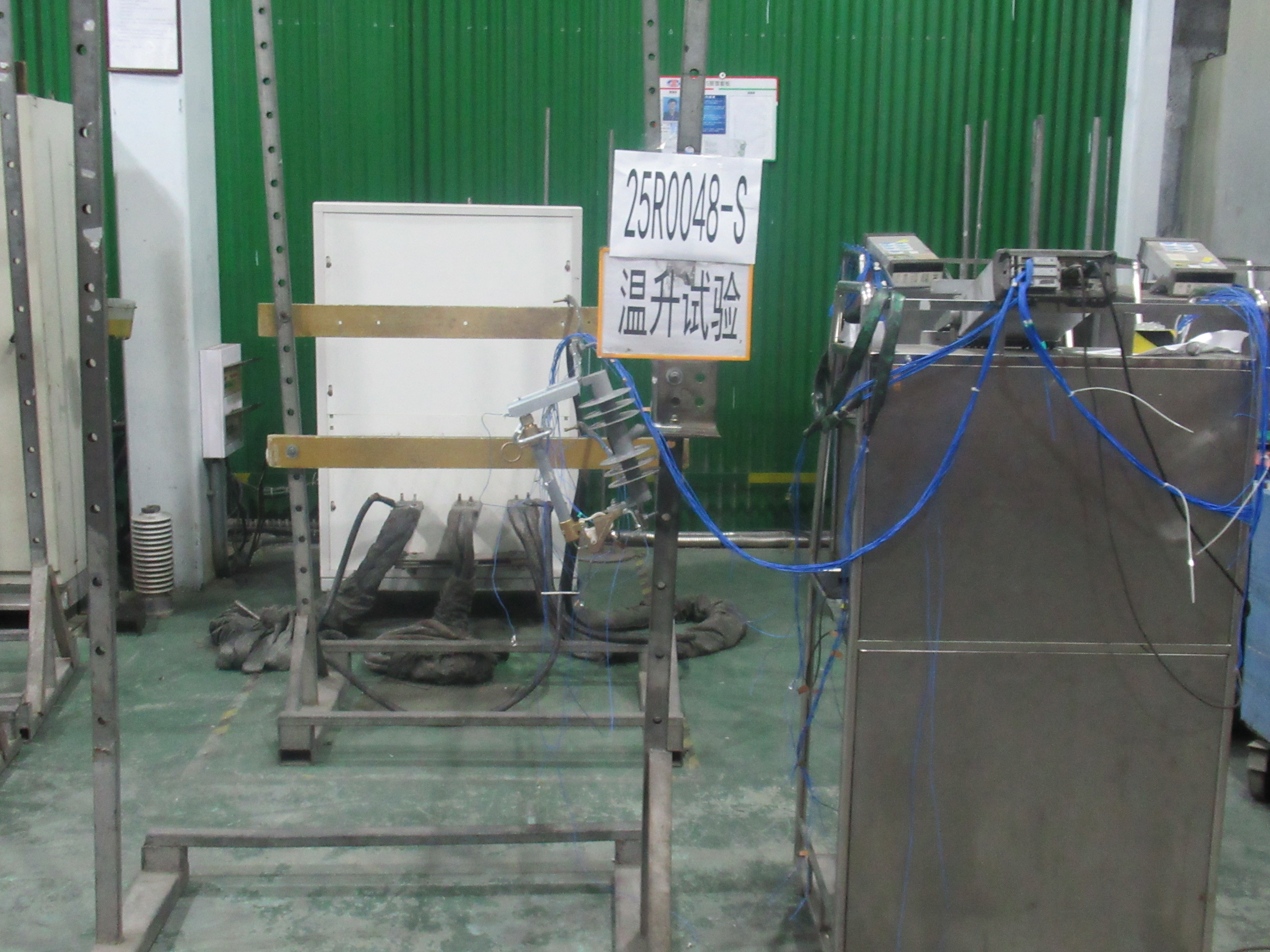 O novo link de fusível do tipo SF do Zhejiang Haivo Electrical passa o teste de tipo nacional com desempenho excepcional, superando os padrões da indústria