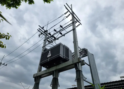 Engenharia microestrutural de novos varistores de óxido de metal (MOVs) para aprimoramento de tolerância a surtos de frequência ampla